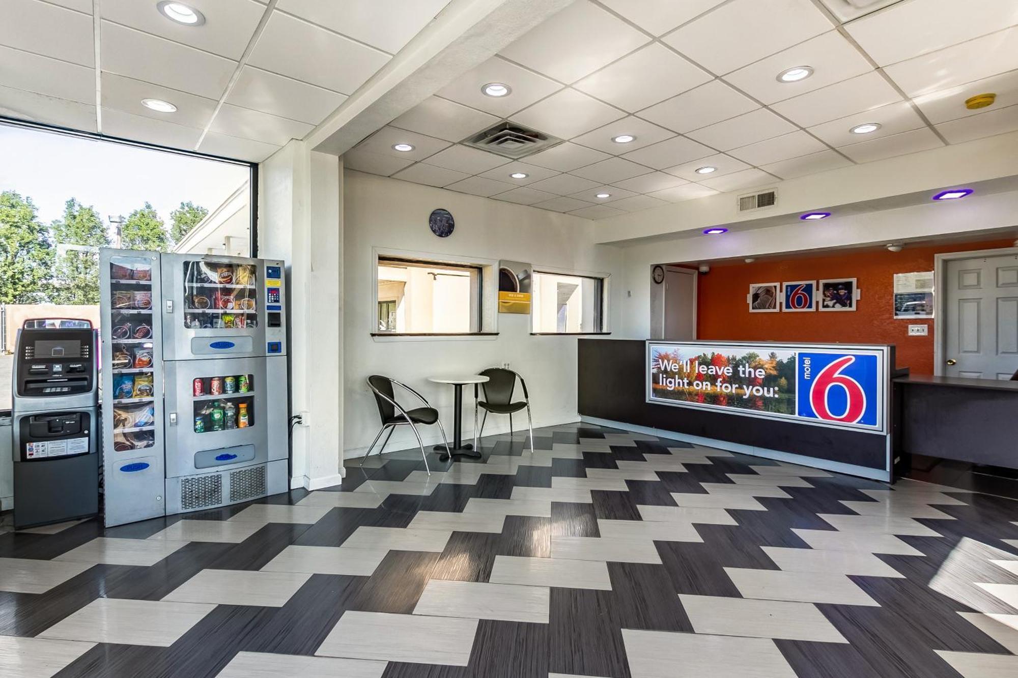 Motel 6 Elizabeth Nj Newark Liberty Intl Airport Экстерьер фото