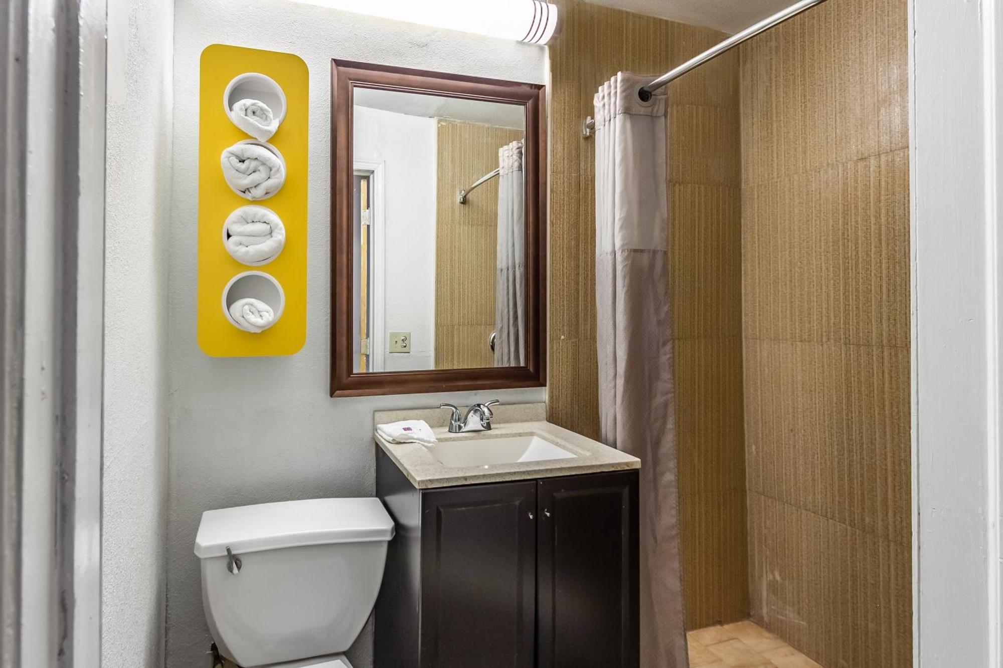 Motel 6 Elizabeth Nj Newark Liberty Intl Airport Экстерьер фото