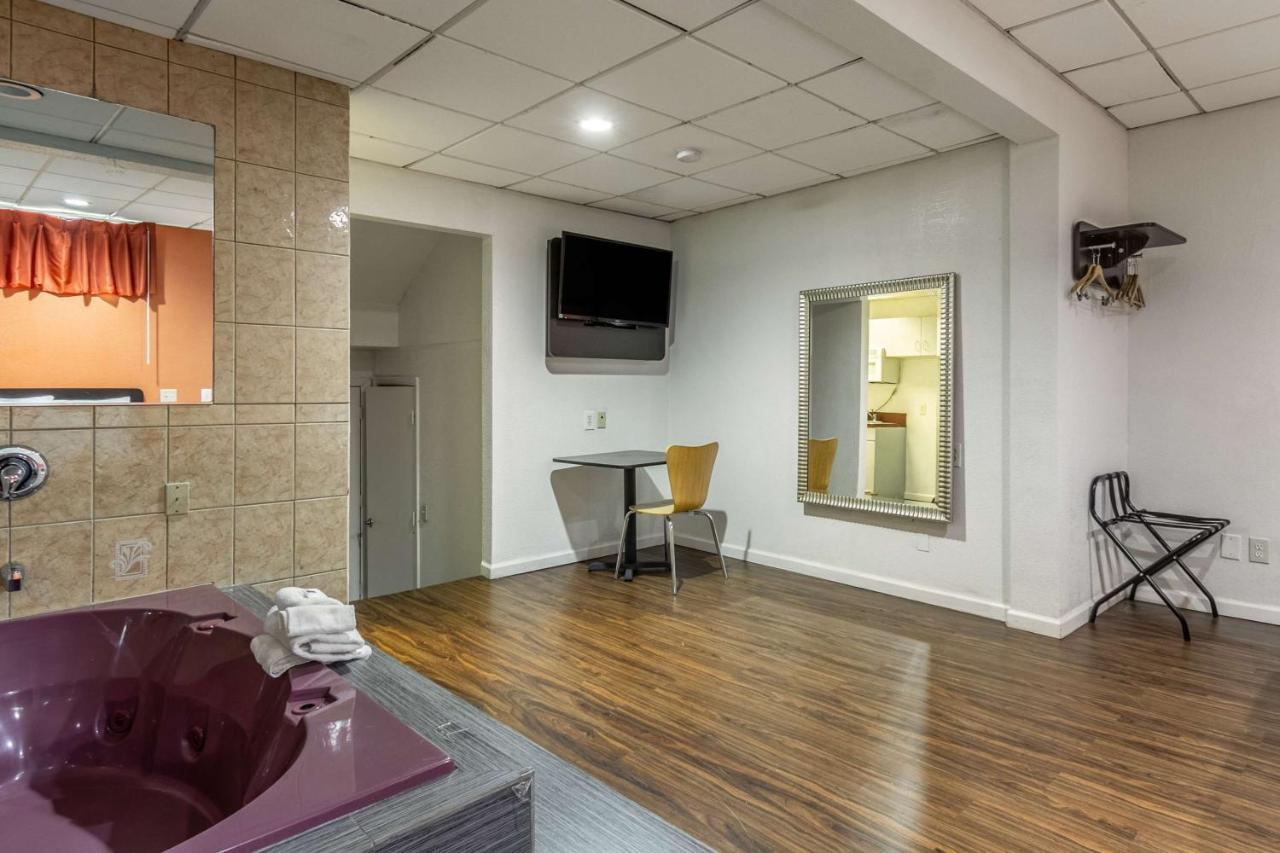 Motel 6 Elizabeth Nj Newark Liberty Intl Airport Экстерьер фото